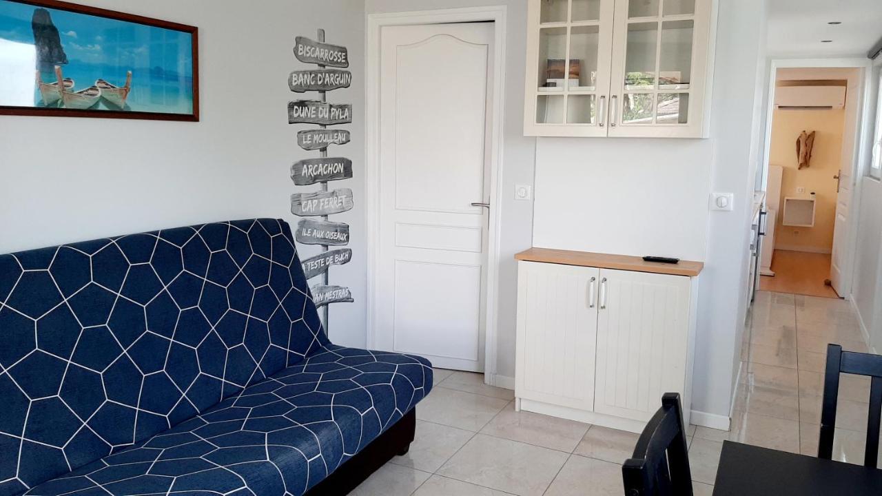 Maisonnette Bois Flottes Salles  Zewnętrze zdjęcie